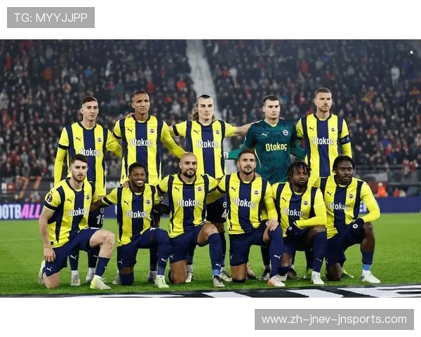 英超球队每支队伍通常编制多少球员？