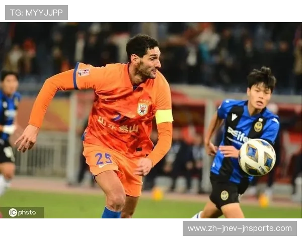 高强度对抗环境下女性足球选手伤病防护体系的构建与实践探索